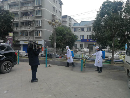 疫情就是命令,防控就是责任 我公司为:万州凯源天燃气公司,万州南湖彼岸小区,重庆立信公司,重庆平安保险公司万州财产分公司消杀病毒进行中……创建美好万州城市,还我健康洁净家园,工人们,你们辛苦了!