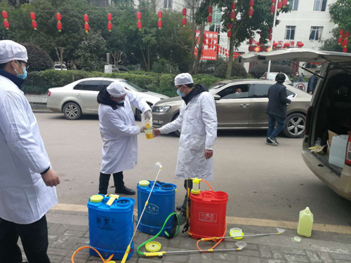 疫情就是命令,防控就是责任 我公司为:万州凯源天燃气公司,万州南湖彼岸小区,重庆立信公司,重庆平安保险公司万州财产分公司消杀病毒进行中……创建美好万州城市,还我健康洁净家园,工人们,你们辛苦了!