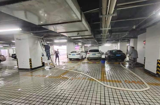 2023年9月3日万州哈尔滨银行疏通下水道由重庆渝超物业管理有限公司万州分公司承接,并顺利完成任务,且得到甲方一致好评。